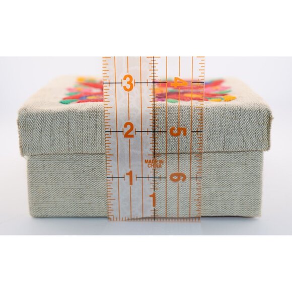 Hungarian Matyó Embroidered Linen Box – Vintage Folk Art Handmade - Picture 9 of 9